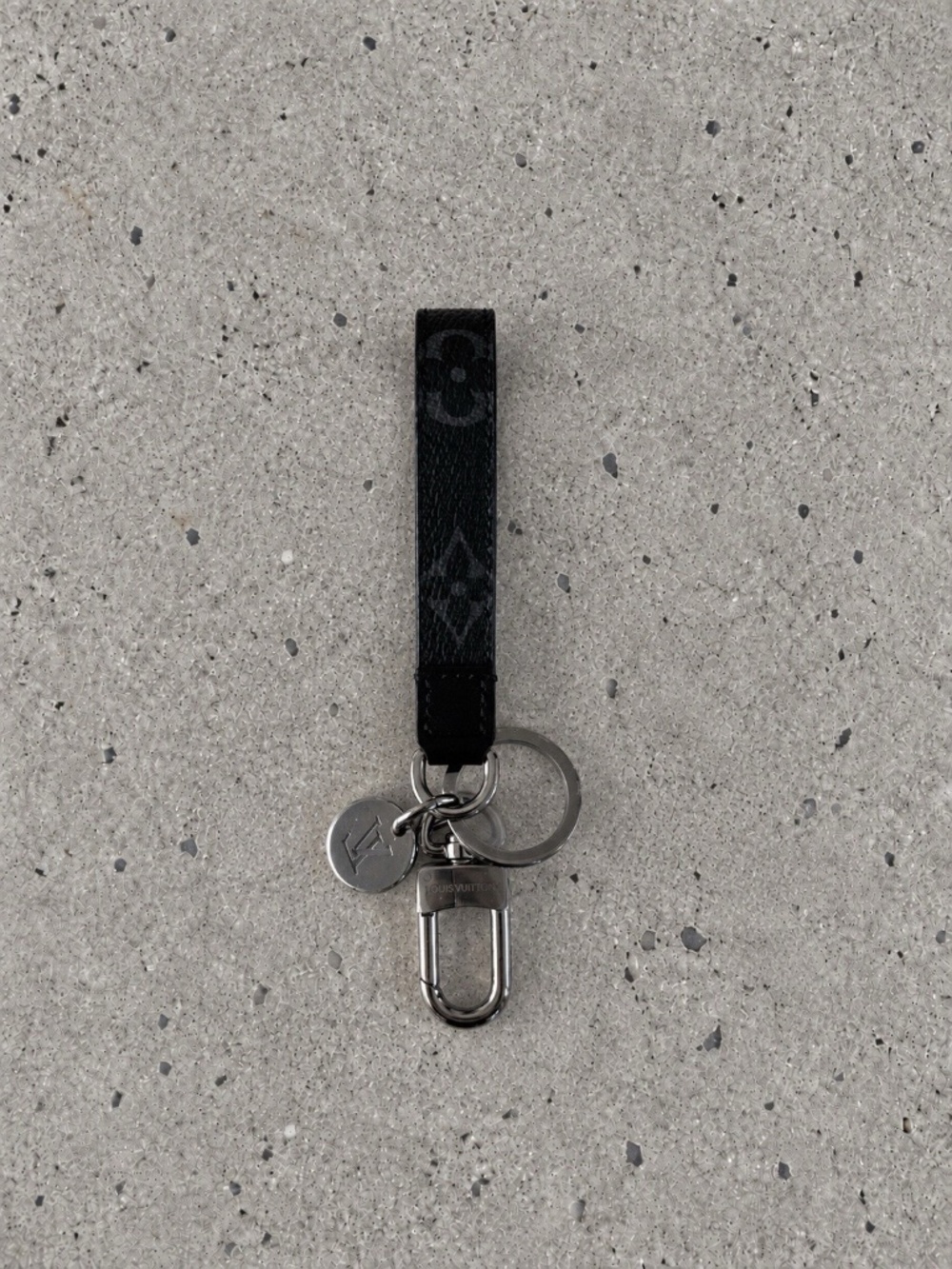 Louis Vuitton Dragonne Bag Charm & Key Holder Unisex NEW Authentic ❤️
